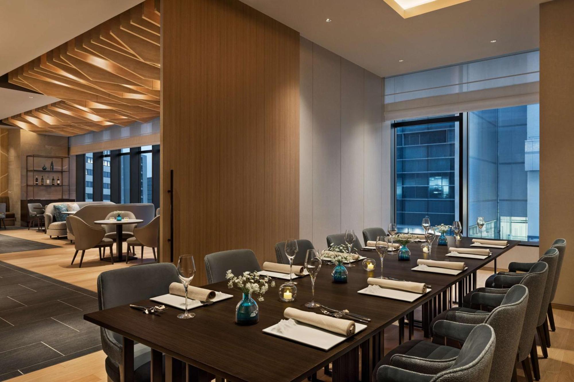 Hotel Doubletree By Hilton Toyama Extérieur photo
