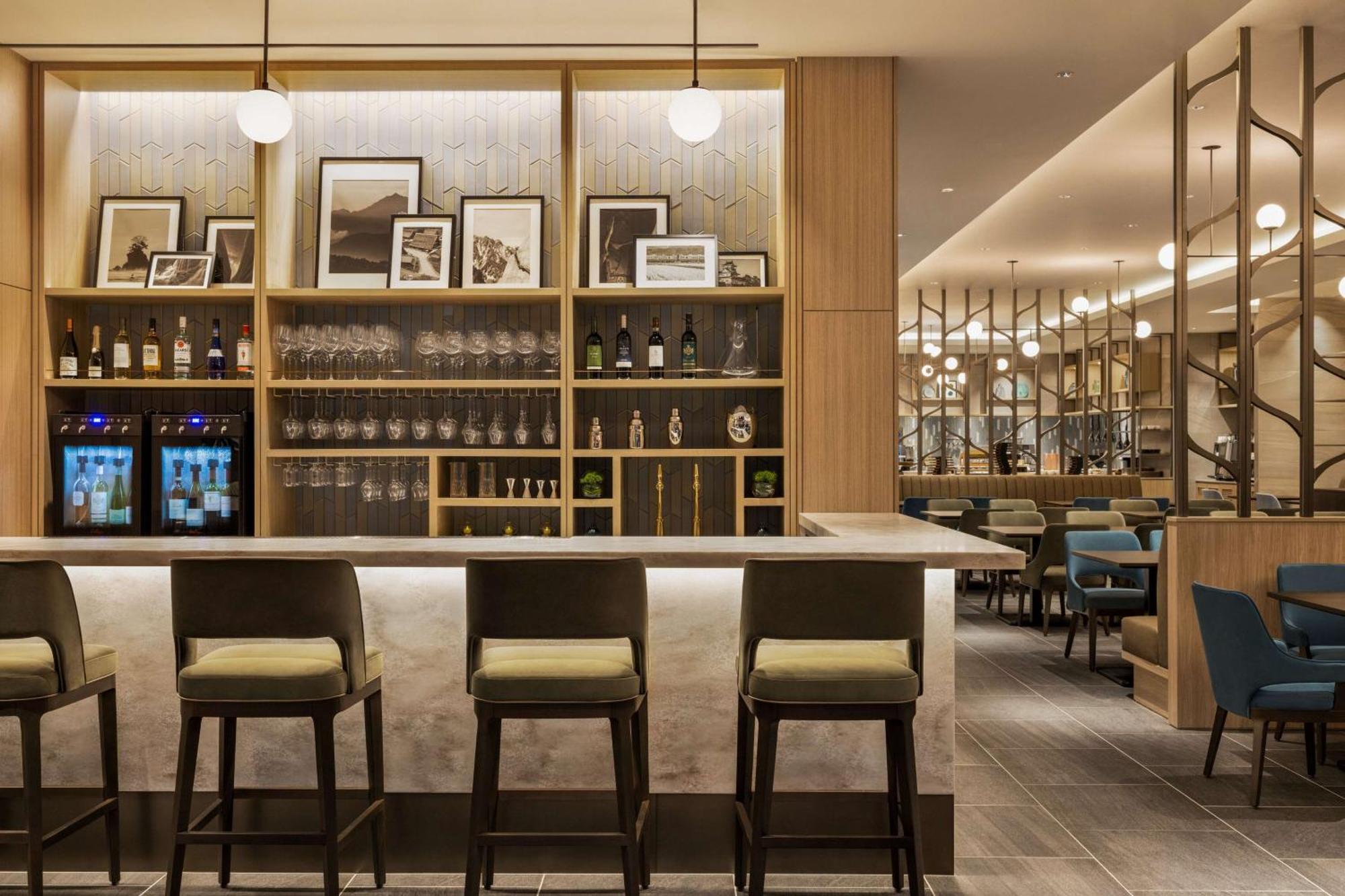 Hotel Doubletree By Hilton Toyama Extérieur photo